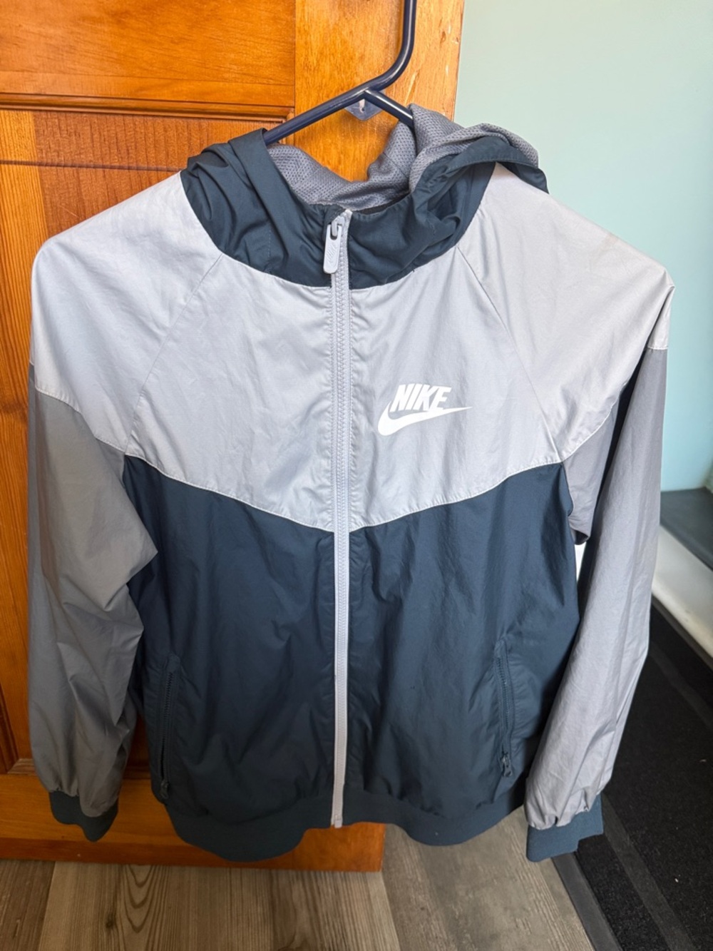 Nike boys Windrunner  Two-Tone Light Gray and Dark Gray Windbreaker Jacket